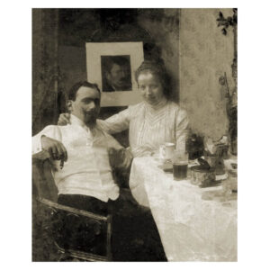 Photo of Friedel Dzubas' parents seated together (Mannheim, father, on the left and Martha Medman-Schmidt on the right), not dated.